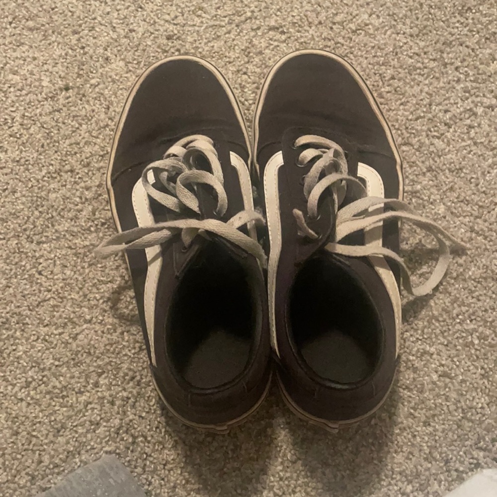 women’s black vans